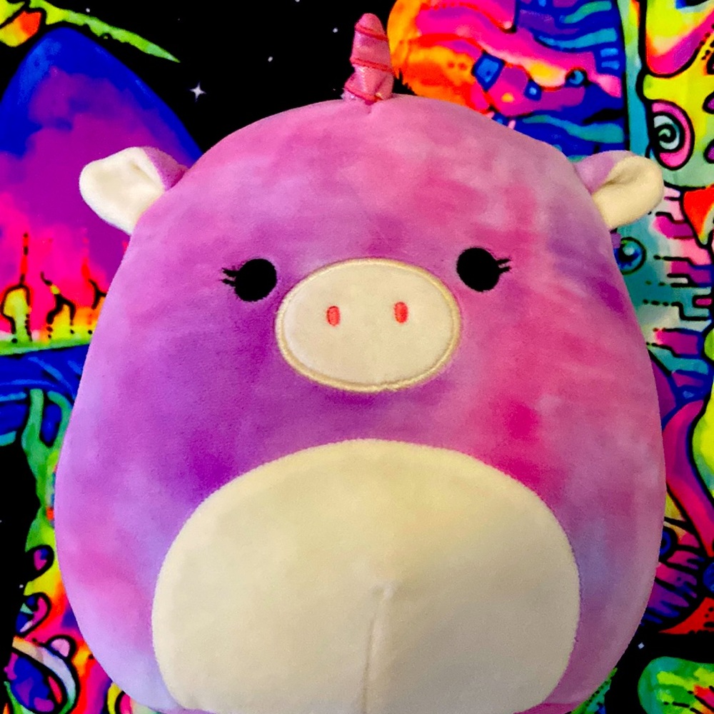 LOLA Squishmallow - 9” Plush
